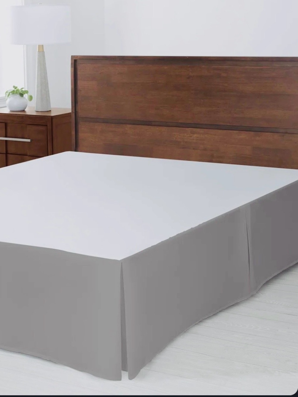 NWOT Calvin Klein Home Queen Bedskirt 18" Long Drop Box Pleats Lined 100% Cotton